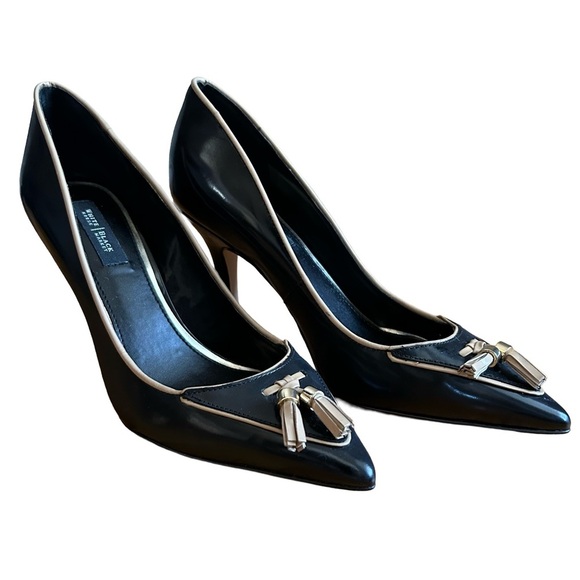 WHBM Black Leather 3.5” Inch Heel with Tan Piping and Tassel Detail. Size 8 - Picture 1 of 6
